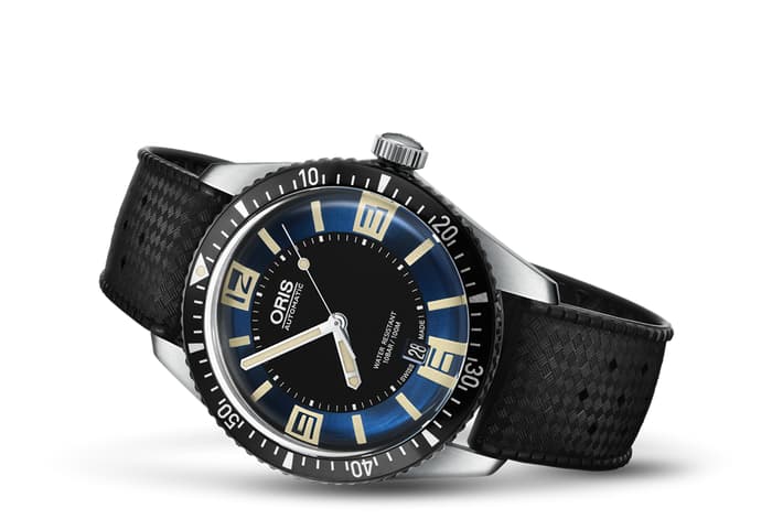 Image of Divers Sixty-Five